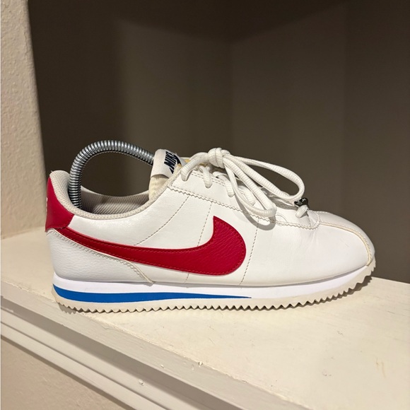 Nike Cortez Basic SL Forrest Gump White Red 904764-103 Youth Size 7Y Womens 8.5 - Picture 2 of 9